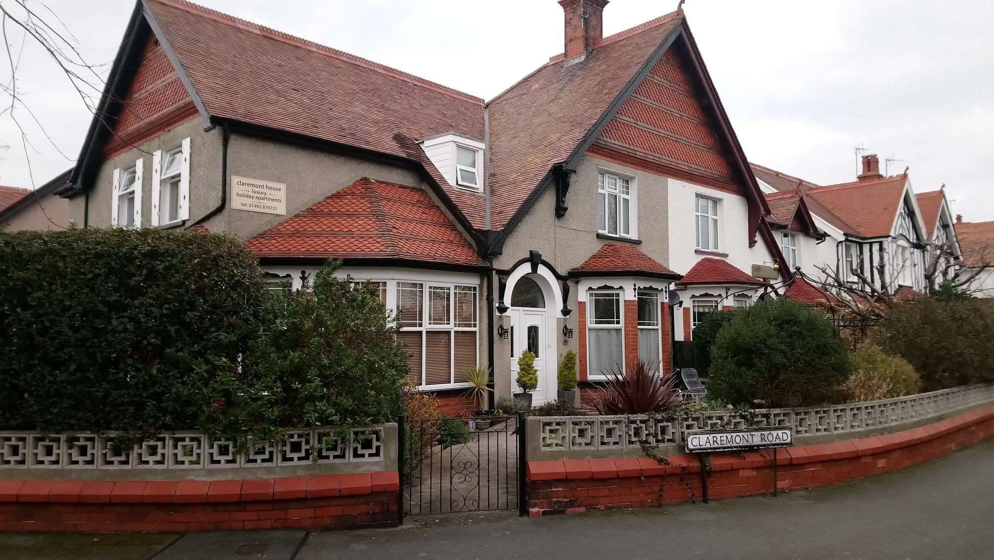 Claremont House Holiday Apartments Llandudno Exterior foto